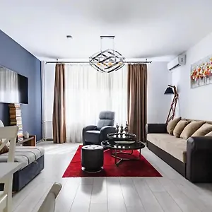 10 Seconds Away From The Main Street, Free Secured Parking , Sofía Bulgaria